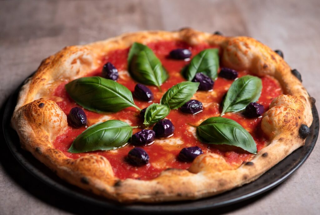 Classic Neapolitan Pizza Marinara