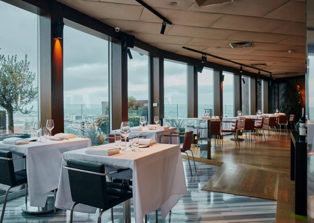 Mikla-Top-Famous-Restaurants-in-Istanbul-Turkey-4